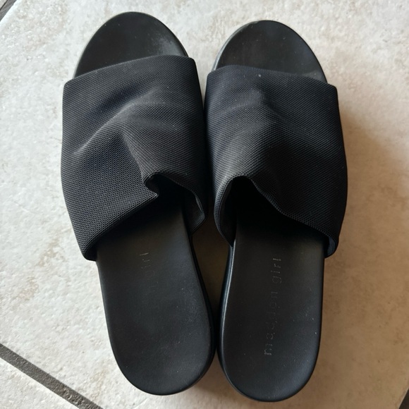 MADDEN GIRL Shelbie Platform Stretch Wedge Sandals - Picture 1 of 5